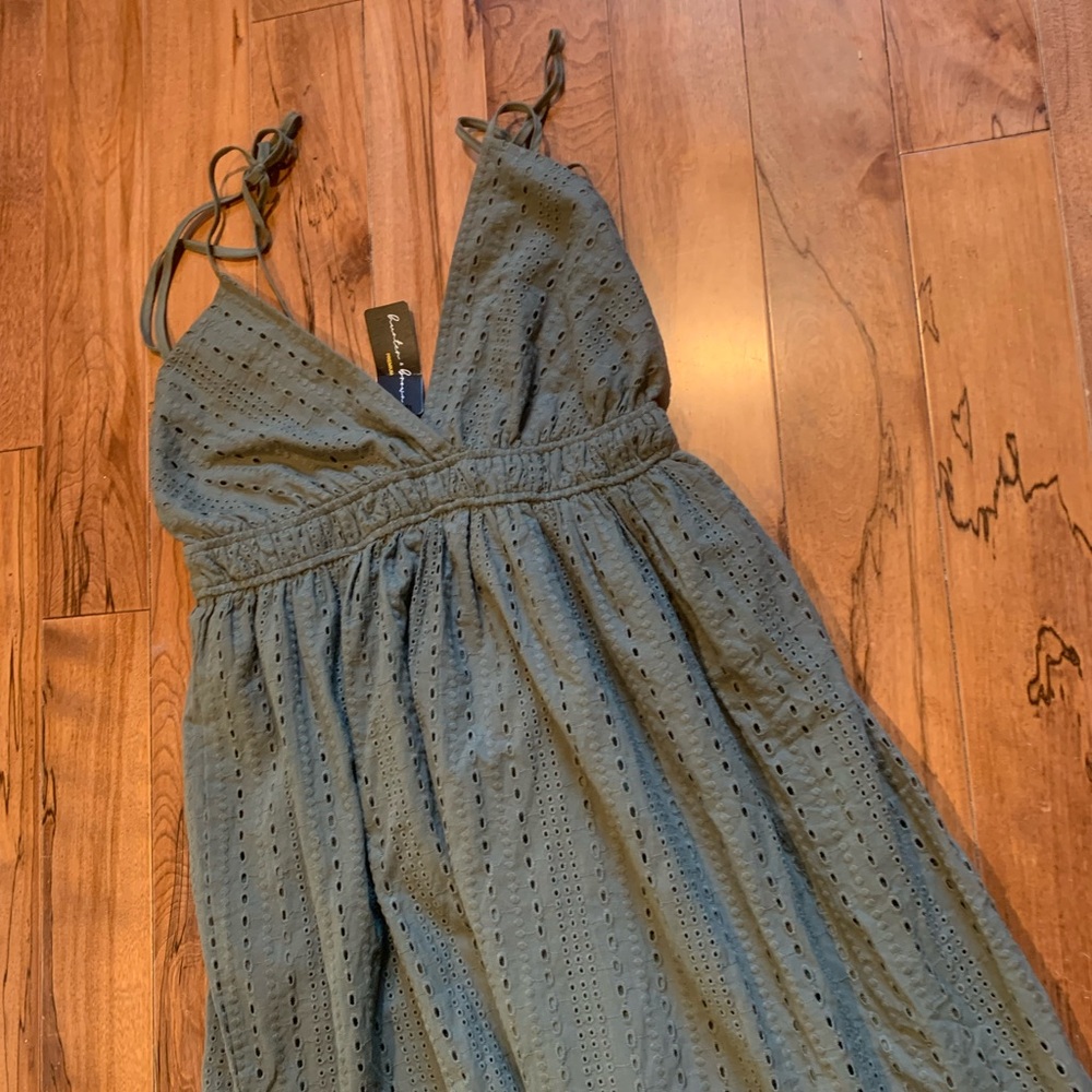 Elegant Green Maxi Dress.  By hunter and brown size medium new - Picture 5 of 7